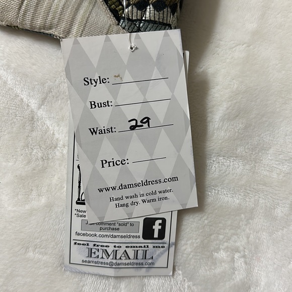 NWT Damsel in this Dress corset - Picture 7 of 7